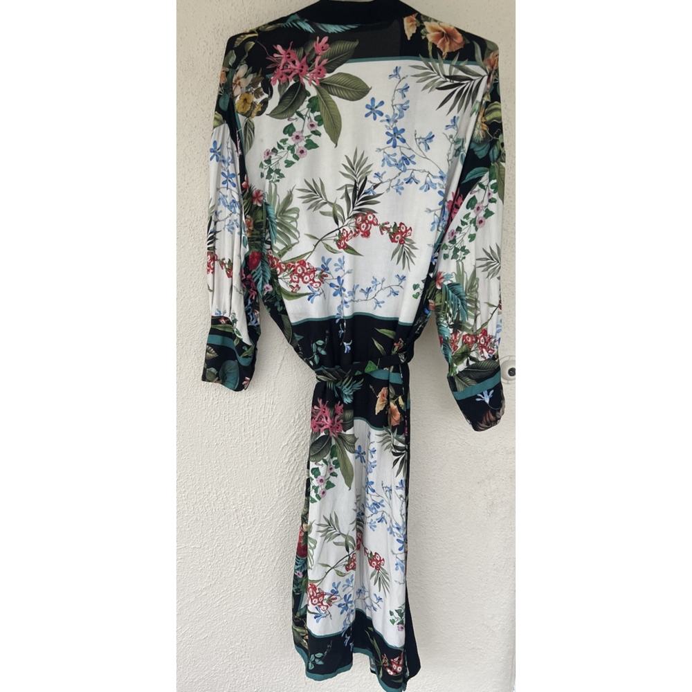 Zara Basic Collection Kimono Jacket M Floral Belted Robe Vacation Resort Lagen - Picture 6 of 8